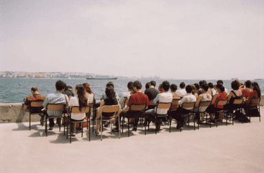 Photographie de “Seyir Korosu” (2002) de Gülçin Aksoy, présentée dans l’exposition à SALT Galata