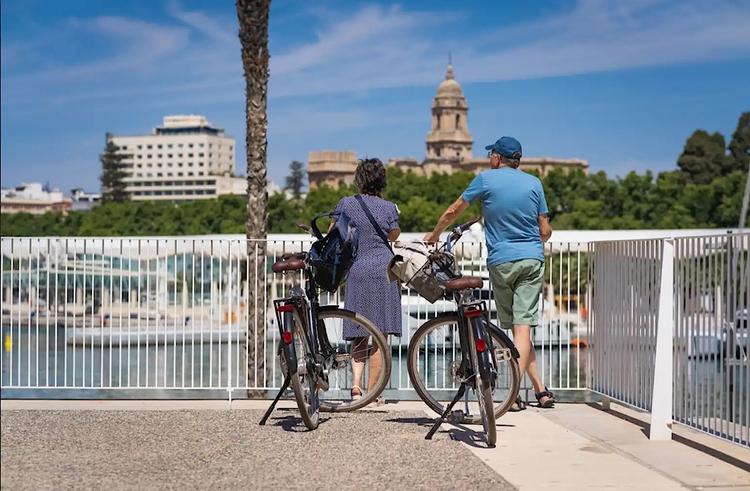 https://visita.malaga.eu/en/what-to-see-and-do/blog/malaga-by-bike-cycling-routes-to-discover-the-city-p1981