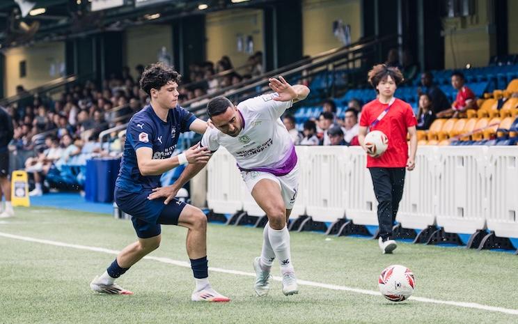 William Mirwasser Foot Hong-Kong