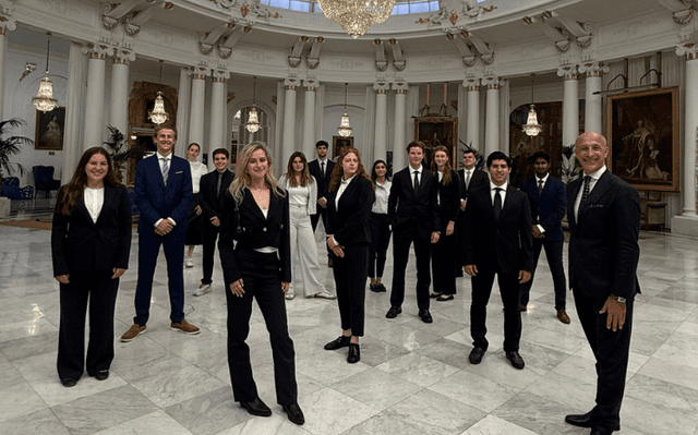 roadtrip où apparait notre directeur général ainsi que nos étudiants de l'ISG