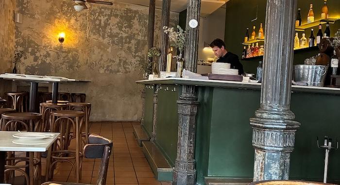 intérieur avec bar de nacha, le bistronome argentin à madrid