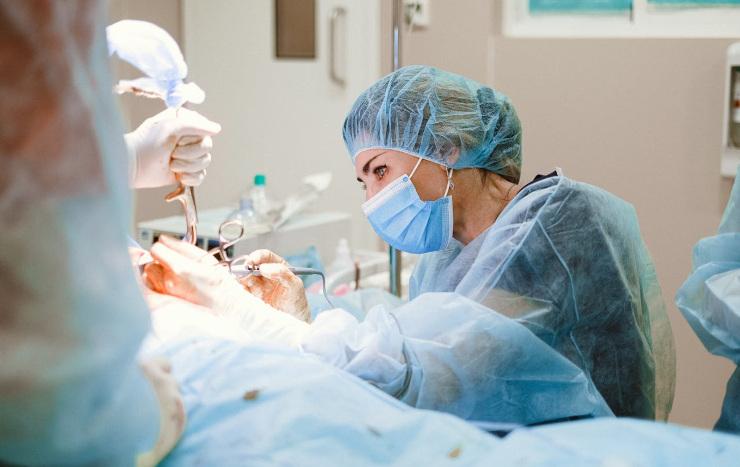 La technique haute précision pour une chirurgie du nez