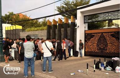 Des étrangers demandent l’aide de leur ambassade après leur départ de Sihanoukville