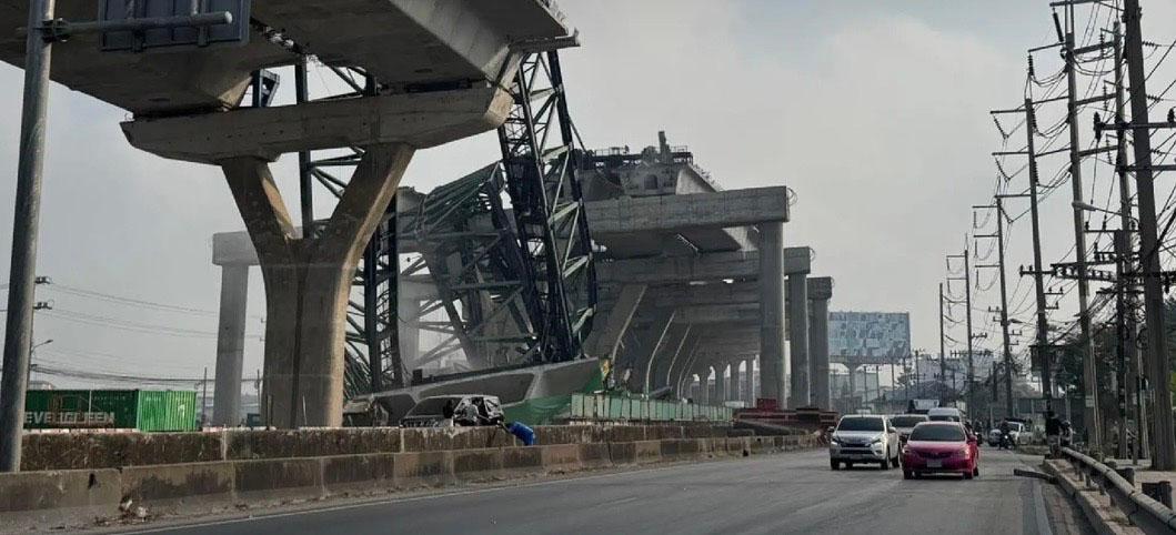 Accident grue route Thaïlande