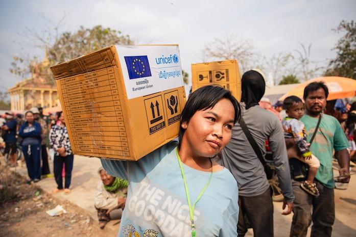 L’Union européenne livre 30 tonnes d’aide humanitaire à la frontière au Cambodge-2