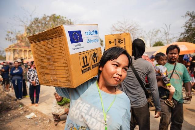 L’Union européenne livre 30 tonnes d’aide humanitaire à la frontière au Cambodge-2