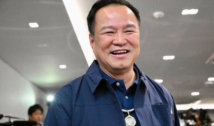 En Thaïlande, Anutin consolide son pouvoir sur fond de tensions frontalières