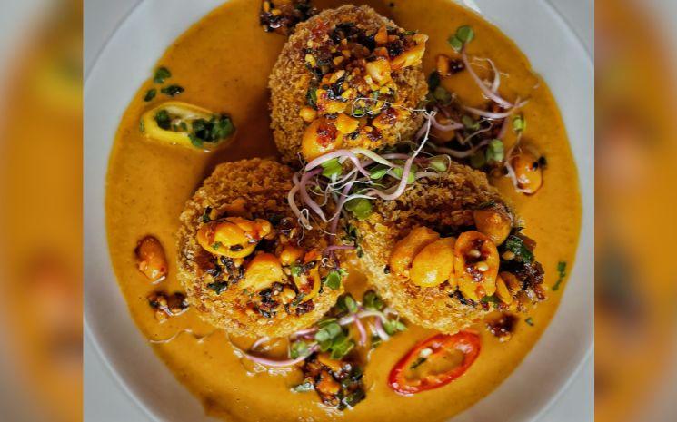 Photo d'un plat fusion entre l'Italie et l'Afrique