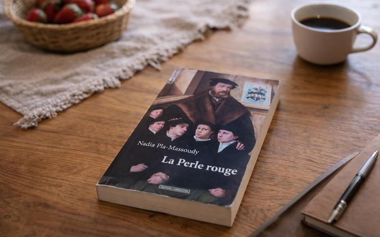 Photo du roman la perle rouge de Nadia Pla