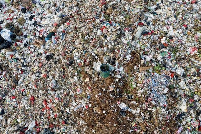 décharge roumanie UE poursuites