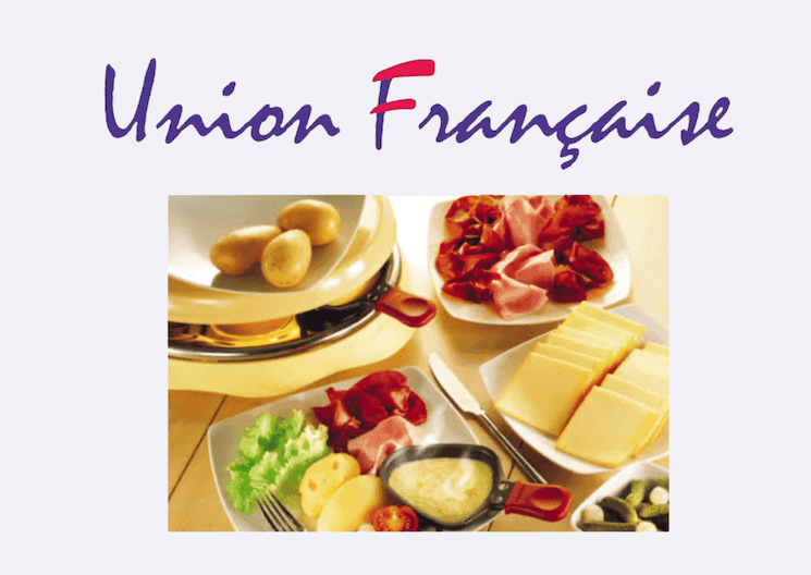 Soirée raclette organisée par l’Union Française d’Istanbul au chalet de Tarabya avec fromage fondu, charcuterie et pommes de terre