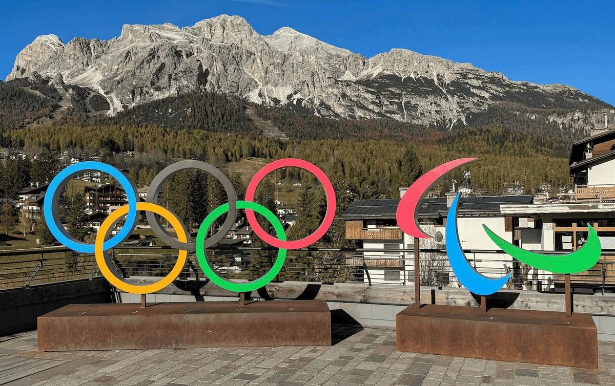 Anneaux Jeux olympiques Cortina d'Ampezzo Italie