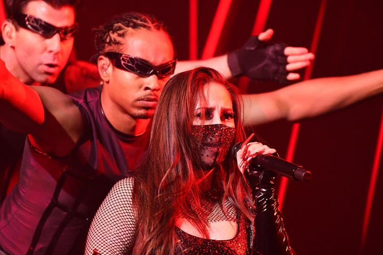 Felicia Eriksson sur la scène de la Strawberry Arena