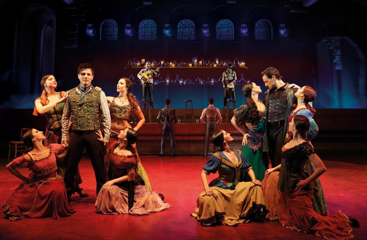 Photo du spectacle, Don Carlos à gauche, et Don Juan à droite