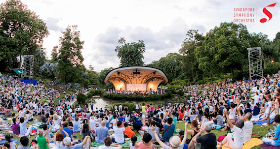 concert dans un parc en plein air
