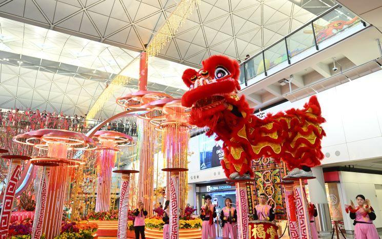 Hong Kong terminal 2 light