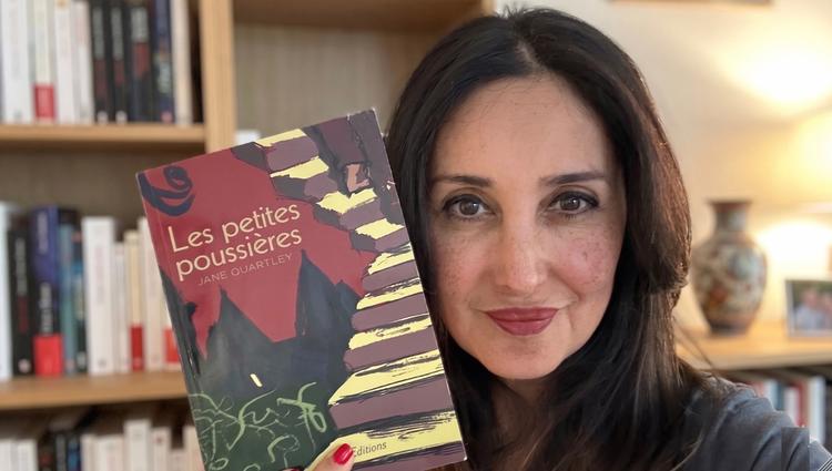 L'autrice Jane Quartley et son premier roman Les Petites Poussières