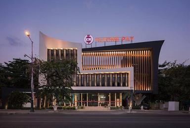 Phnom Penh livre à la Chine un suspect majeur de cyberescroqueries