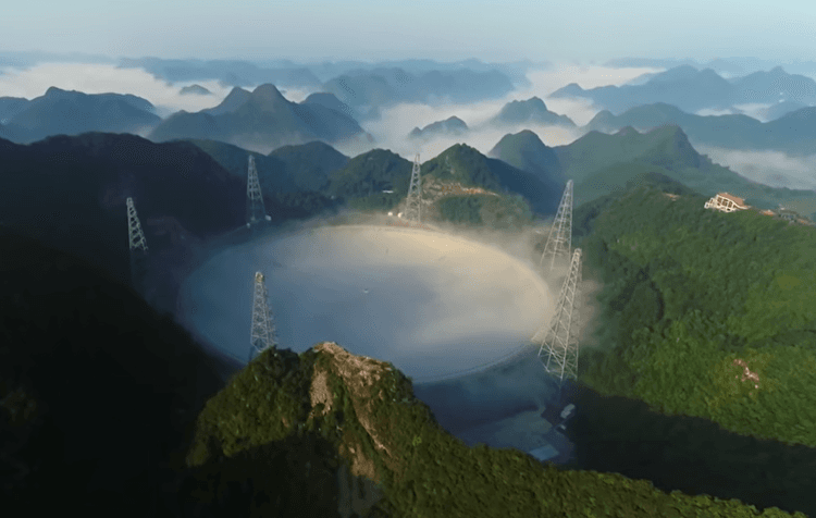 Plus grand téléscope du monde en Chine