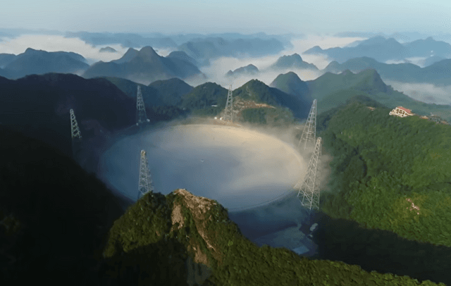 Plus grand téléscope du monde en Chine