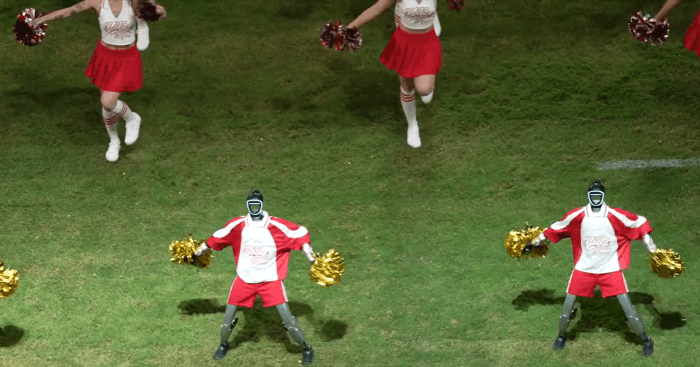 Robots cheer leaders aux HK sevens