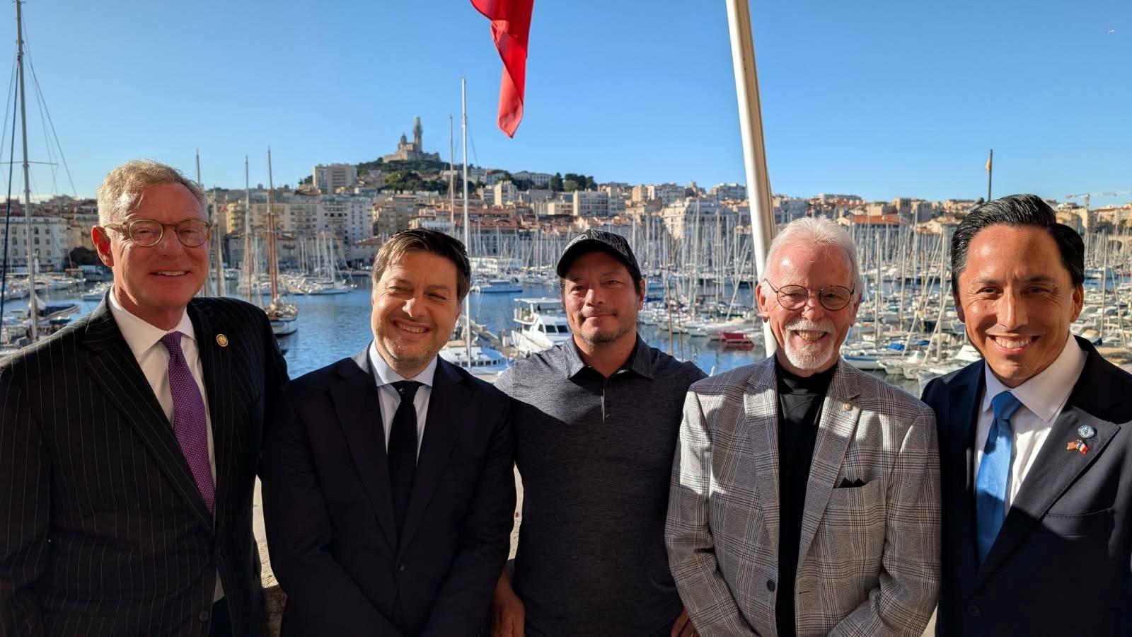 San Diego Marseille © Dennis-Michael Broussard