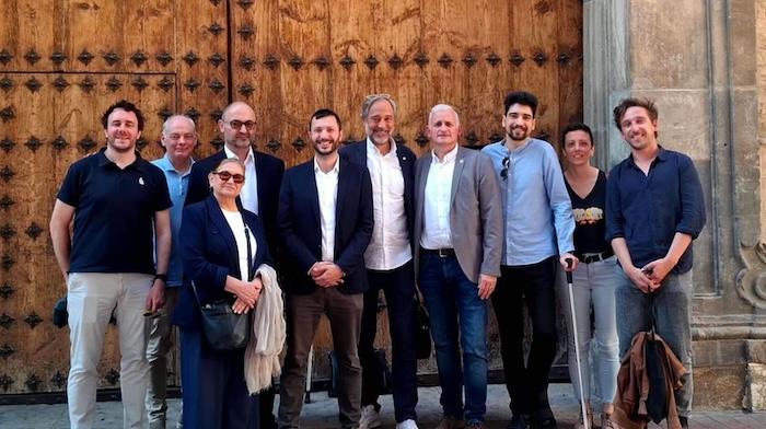 les candidats aux élections consulaires à Saragosse lors d’une rencontre organisée par le Service Emploi des Français en Espagne.