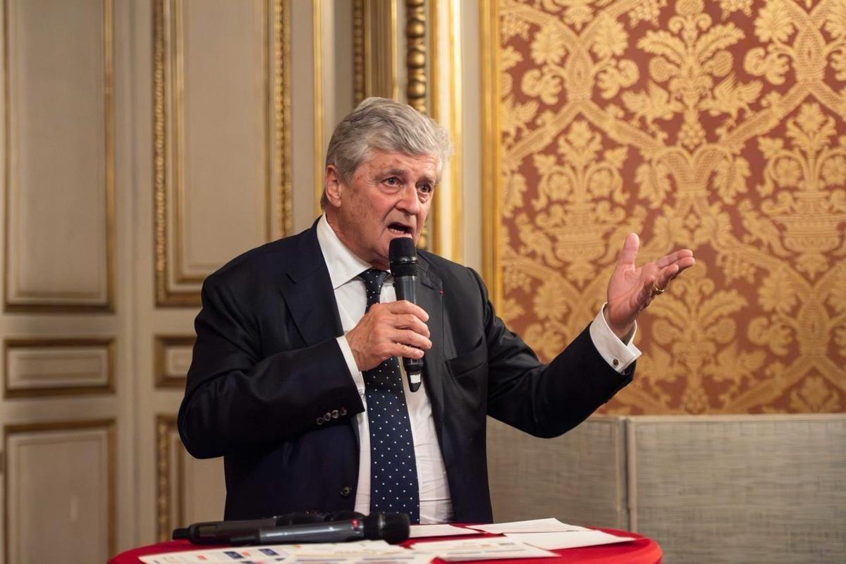 Nicolas Forissier faisant son discours
