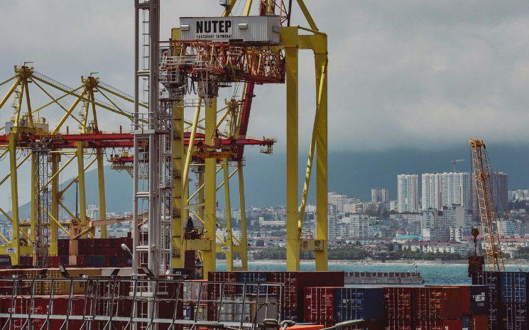 hong-kong-guerre-iran-usa-moyen-orien-carburant-energie