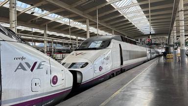 Trains Renfe à quai