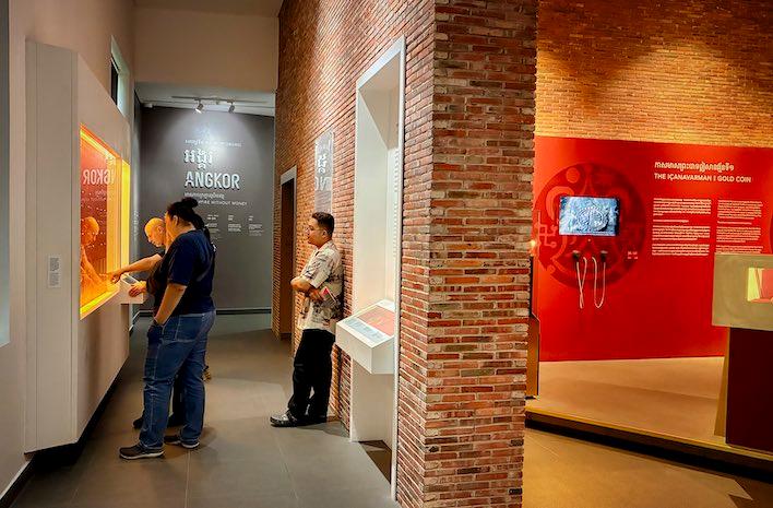 Cambodge - la première monnaie khmère, trésor du musée SOSORO 3