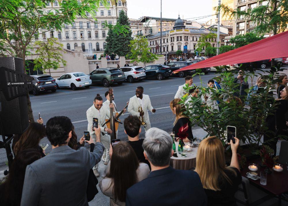 Sass' Outdoor terrasse Corinthia Grand Hotel Bucarest 3