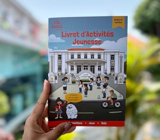 Un livret jeunesse en français au musée SOSORO 1