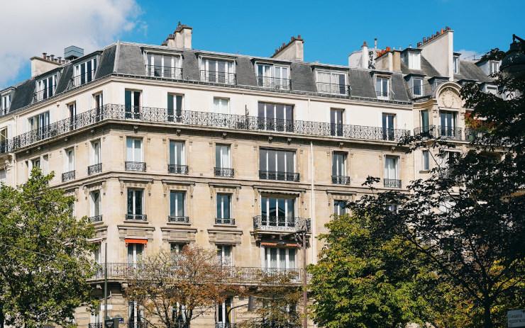 Appartement hérité à Paris: organiser une succession à distance sans perdre de valeur