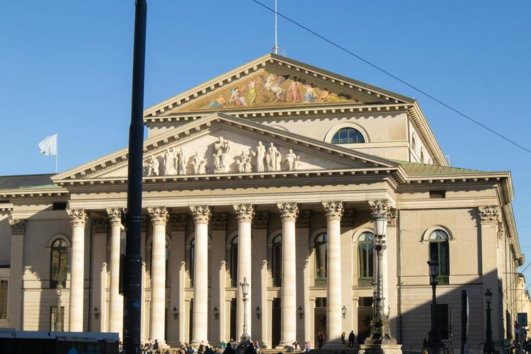 Opéra d'État de Bavière - Marko Lengyel - Unsplash