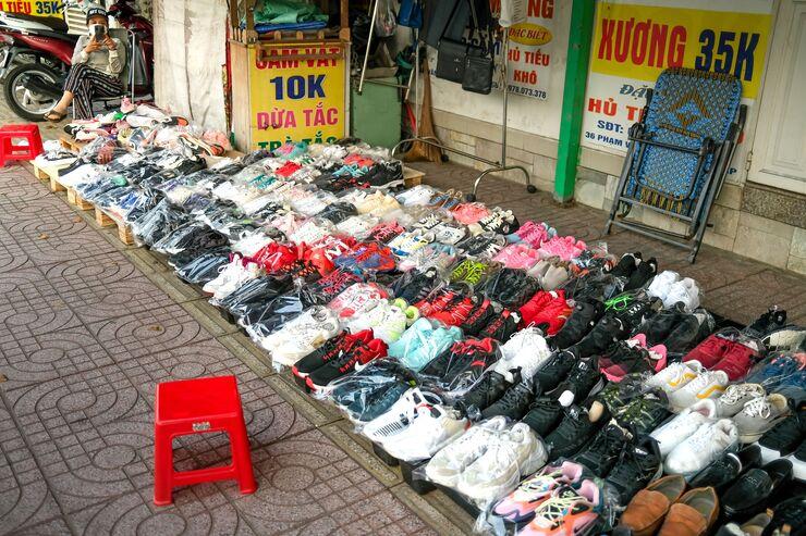 Le Vietnam durcit sa réponse face aux réseaux de contrefaçon