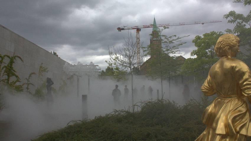 Photo du Skulpturgarten avec du brouillard