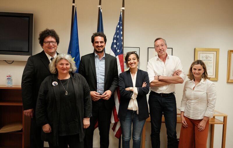 de gauche à droite: Karim Sahli, Gwen Deglise, Adrien Frier, Sylvie Almeri, Christophe Jouin et Mercedes Mira