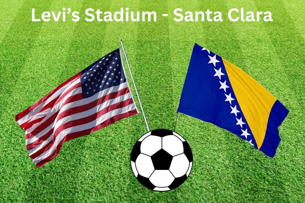 Un ballet de football sur un terrain de foot avec les drapeaux des USA et de la Bosnie-Herzégovine