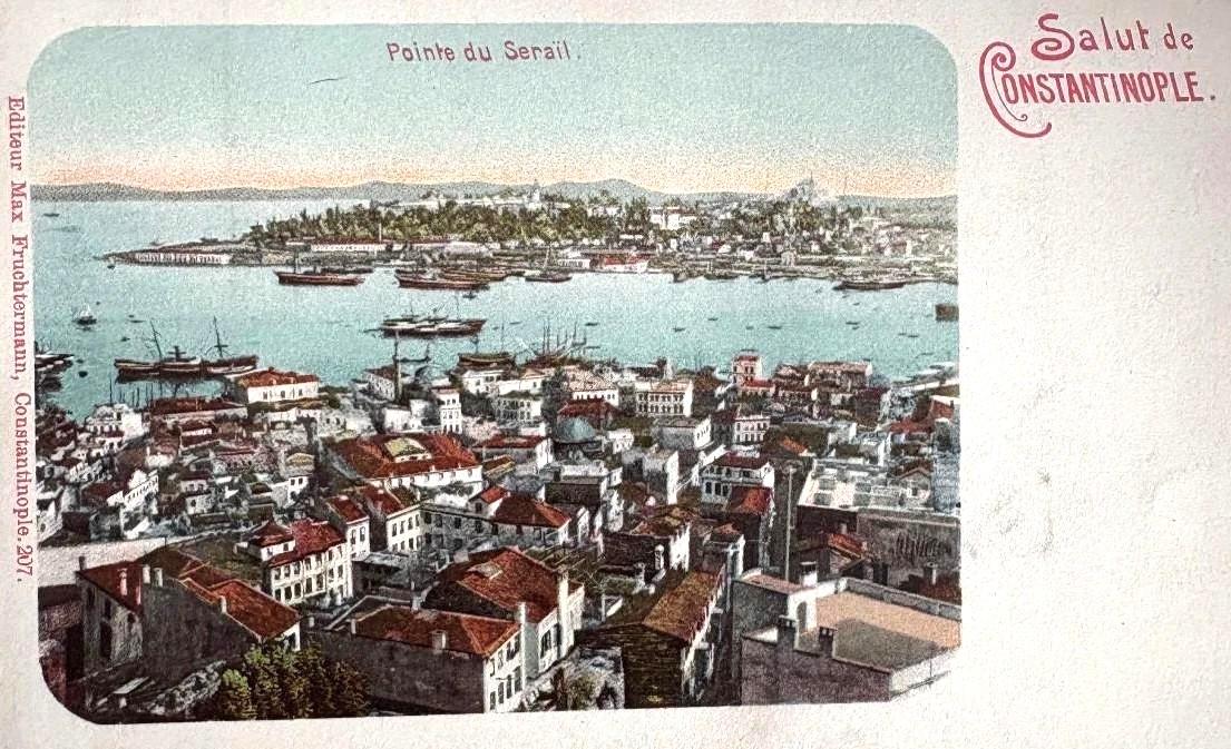 Carte postale ottomane colorisée représentant la Pointe du Sérail à Constantinople au début du XXe siècle