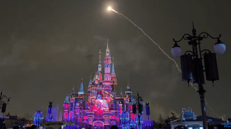 10 ans de disneyland shanghai