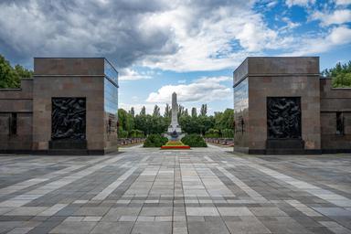 Le mémorial soviétique de Schönower Heide à Berlin