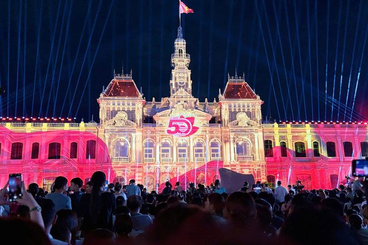 50 ans d’Hô Chi Minh-Ville : un anniversaire historique