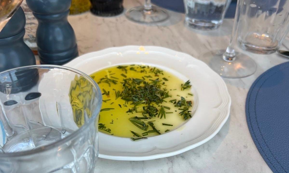 Lunch at Azur Beverly Hills © DR