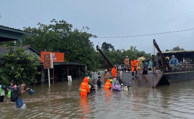 Cambodge - plus de 650 touristes évacués après des crues 3