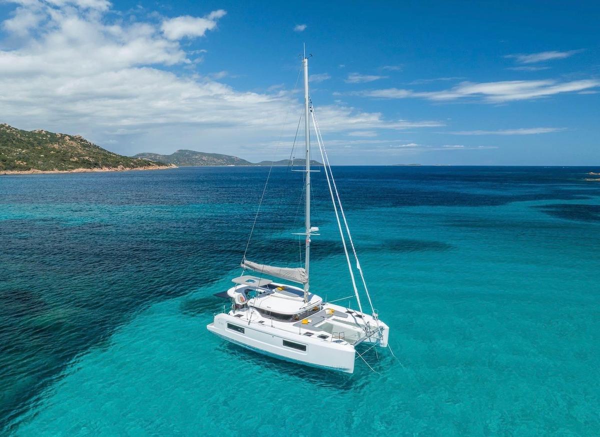 Lagoon 38