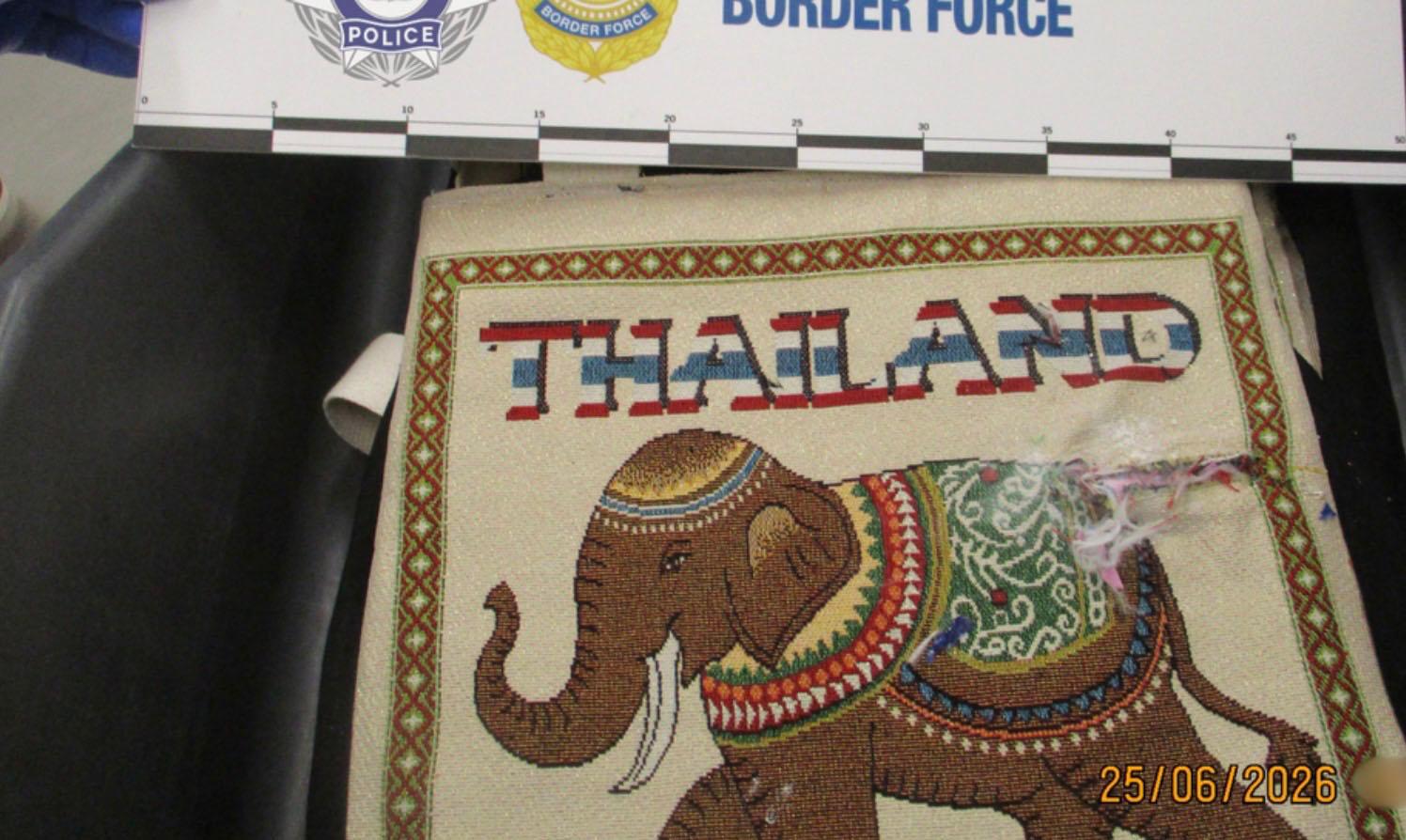 Sac thaï cache d’héroïne