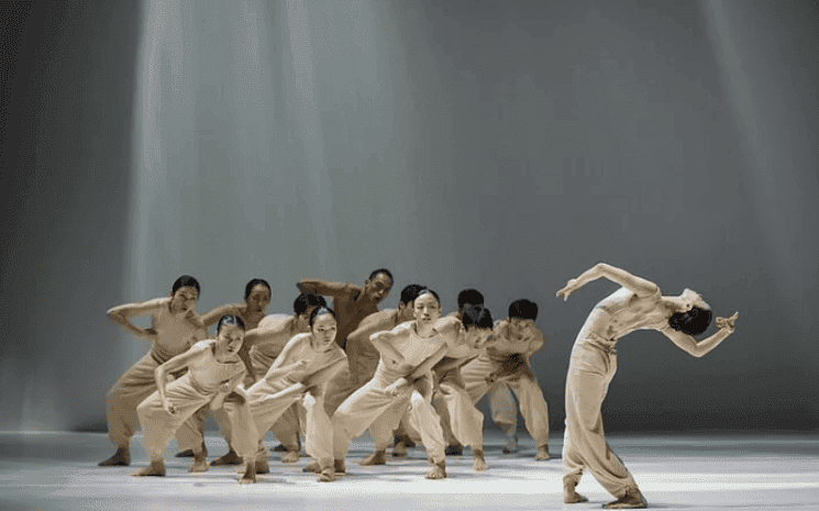 Théâtre de danse Cloud Gate de Taïwan / Cheng Tsung-lung