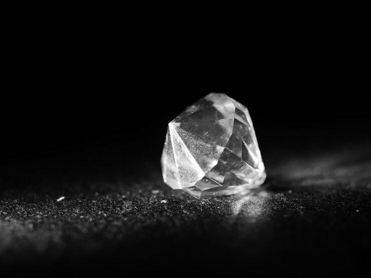Trafic de diamants : le Vietnam poursuit l’enquête