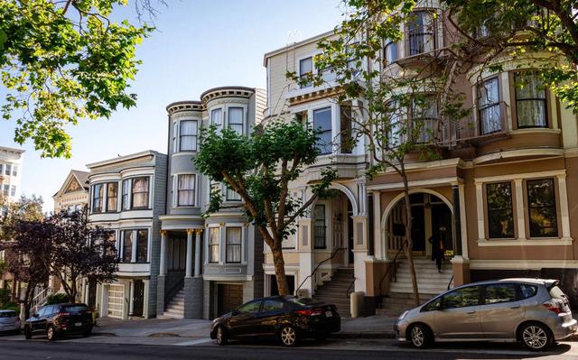 Façade victorienne en plein soleil, San Francisco